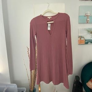Lovely mauve long sleeved mid length dress